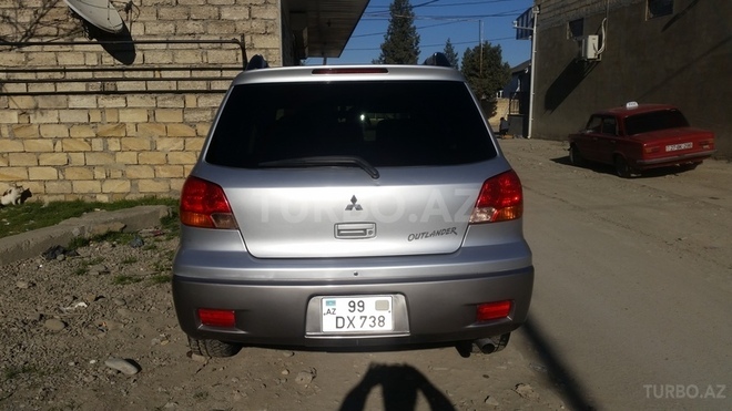 Mitsubishi Outlander 2002, 183,000 km - 2.4 l - Xaçmaz