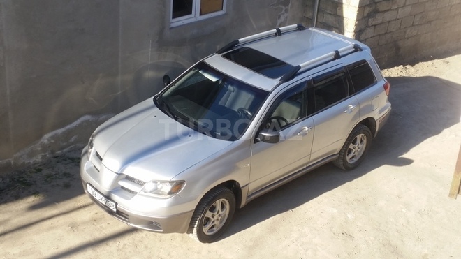 Mitsubishi Outlander 2002, 183,000 km - 2.4 l - Xaçmaz
