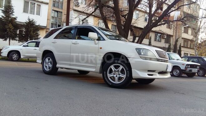 Toyota Harrier 2000, 170,000 km - 2.2 l - Bakı