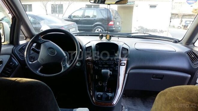 Toyota Harrier 2000, 170,000 km - 2.2 l - Bakı