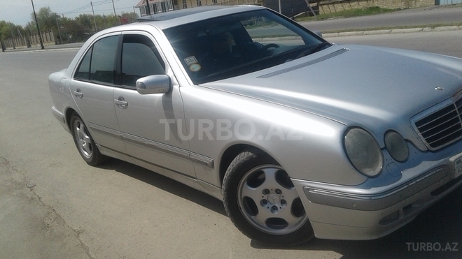 Mercedes E 270 2000, 249,000 km - 2.7 l - İmişli
