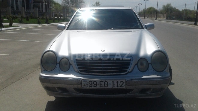 Mercedes E 270 2000, 249,000 km - 2.7 l - İmişli