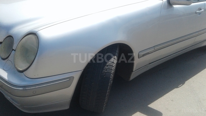 Mercedes E 270 2000, 249,000 km - 2.7 l - İmişli