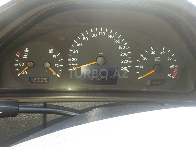 Mercedes E 200 2000, 216,276 km - 2.0 l - Bakı