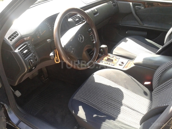 Mercedes E 200 2000, 216,276 km - 2.0 l - Bakı