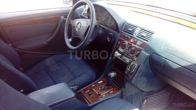 Mercedes C 200 1999, 186,000 km - 2.0 л - Bakı