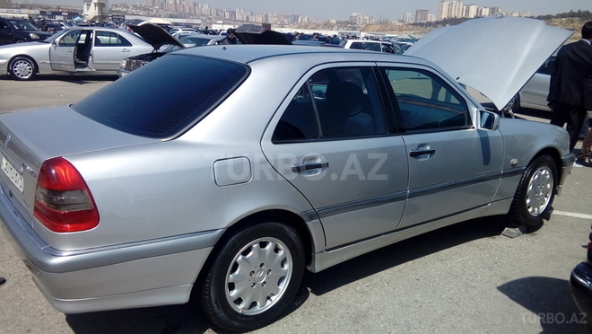 Mercedes C 200 1999, 186,000 km - 2.0 л - Bakı
