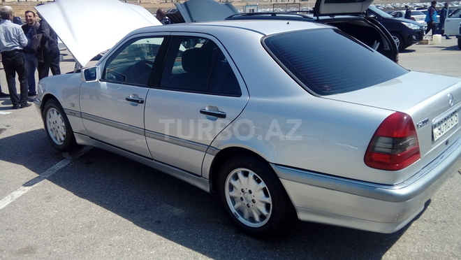 Mercedes C 200 1999, 186,000 km - 2.0 л - Bakı