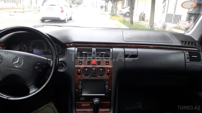 Mercedes E 240 2000, 250,000 km - 2.6 l - Lənkəran