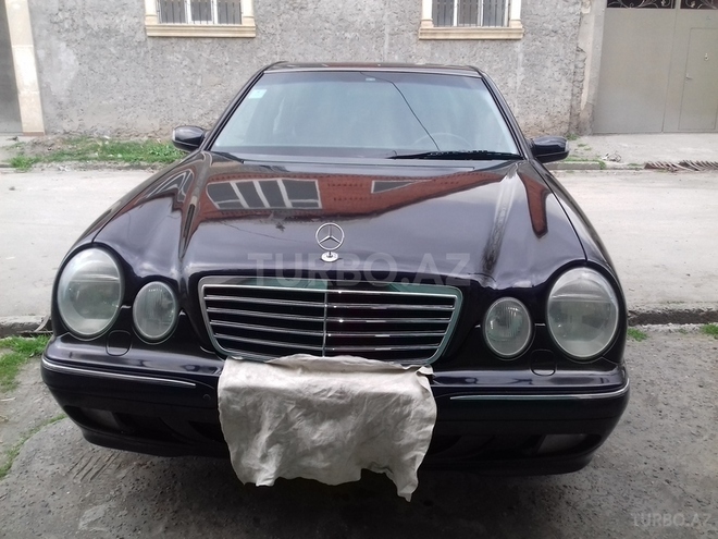 Mercedes E 270 2001, 273,000 km - 2.7 l - Gəncə