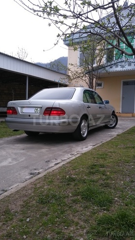 Mercedes E 240 1998, 265,000 km - 2.4 l - Oğuz
