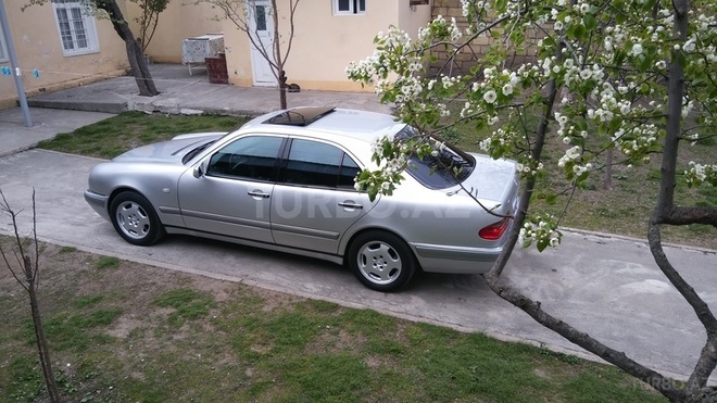 Mercedes E 240 1998, 265,000 km - 2.4 л - Oğuz