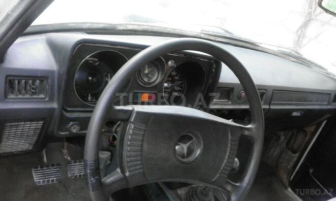 GAZ 24 1988, 338,000 km - 2.4 l - Bakı