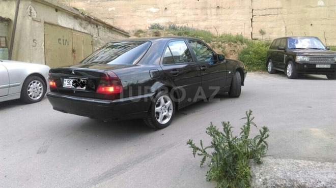 Mercedes C 200 1999, 175,858 km - 2.0 l - Bakı