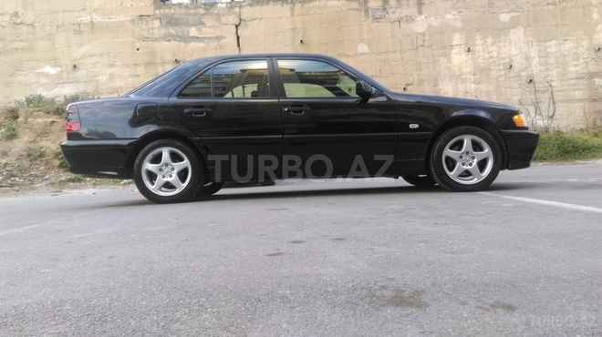 Mercedes C 200 1999, 175,858 km - 2.0 l - Bakı