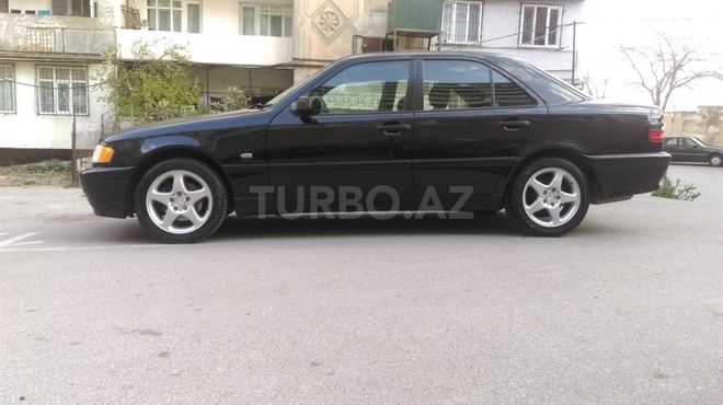 Mercedes C 200 1999, 175,858 km - 2.0 l - Bakı