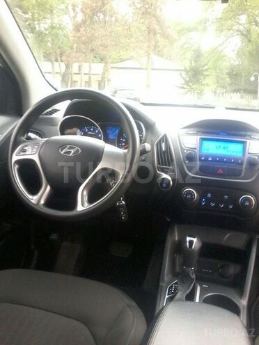 Hyundai ix35 2014, 70,000 km - 2.0 l - Yevlax