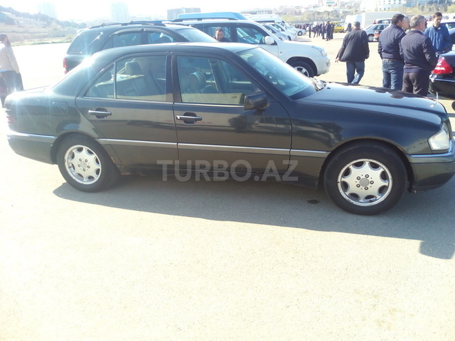Mercedes C 180 1995, 404,000 km - 1.8 л - Bakı