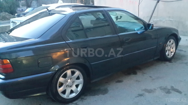 BMW 320 1996, 386,000 km - 2.0 l - Bakı
