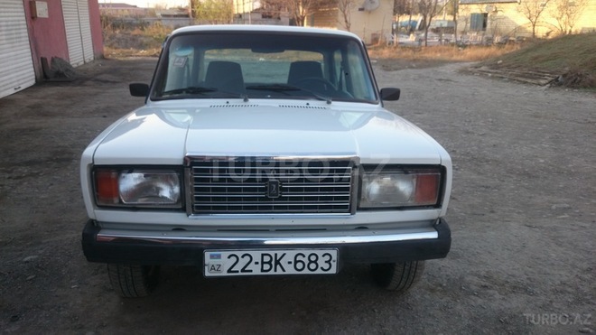 LADA (VAZ) 2107 2003, 190,000 km - 1.6 л - Ucar