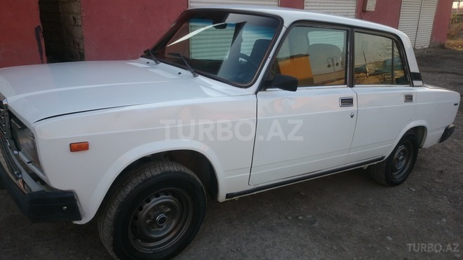 LADA (VAZ) 2107 2003, 190,000 km - 1.6 л - Ucar