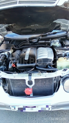 Mercedes E 270 1999, 209,000 km - 2.7 l - Bakı