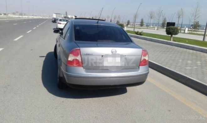 Volkswagen Passat 2003, 175,000 km - 1.8 l - Bakı