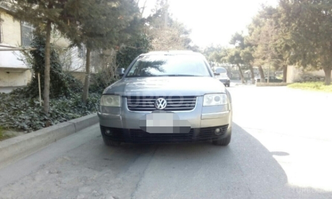 Volkswagen Passat 2003, 175,000 km - 1.8 l - Bakı