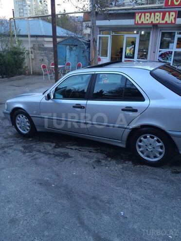 Mercedes C 200 1998, 213,000 km - 2.0 l - Bakı
