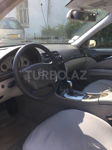 Mercedes E 280 2005, 97,000 km - 3.0 l - Bakı