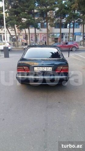Mercedes E 220 2000, 289,000 km - 2.2 l - Bakı