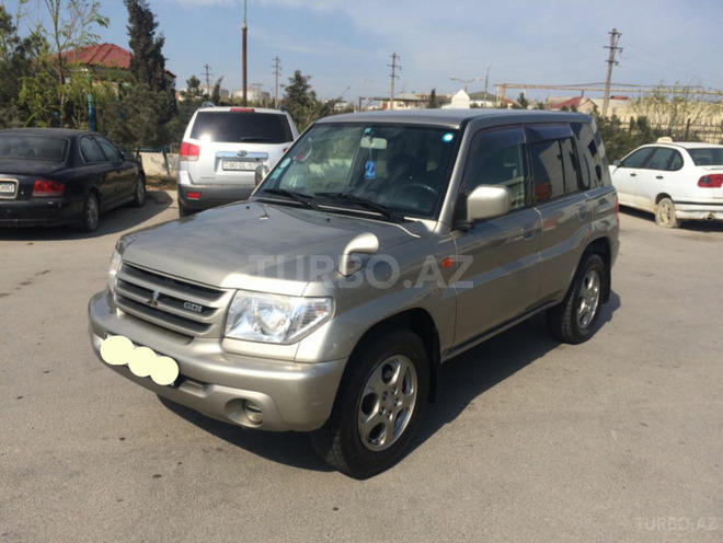 Mitsubishi Pajero io 2001, 185,000 km - 2.0 l - Bakı