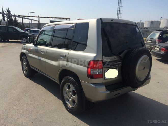 Mitsubishi Pajero io 2001, 185,000 km - 2.0 l - Bakı