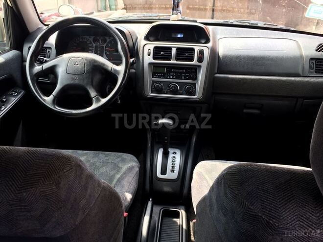 Mitsubishi Pajero io 2001, 185,000 km - 2.0 l - Bakı