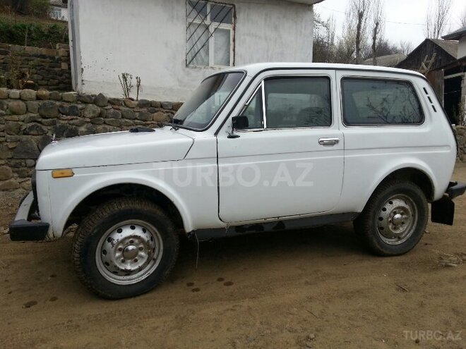 LADA (VAZ) Niva 1991, 150,000 km - 1.6 l - Yardımlı
