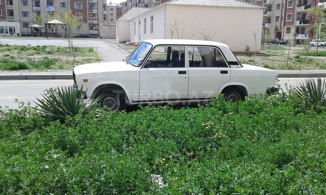 LADA (VAZ) 2107 2006, 200,000 km - 1.6 л - Gəncə