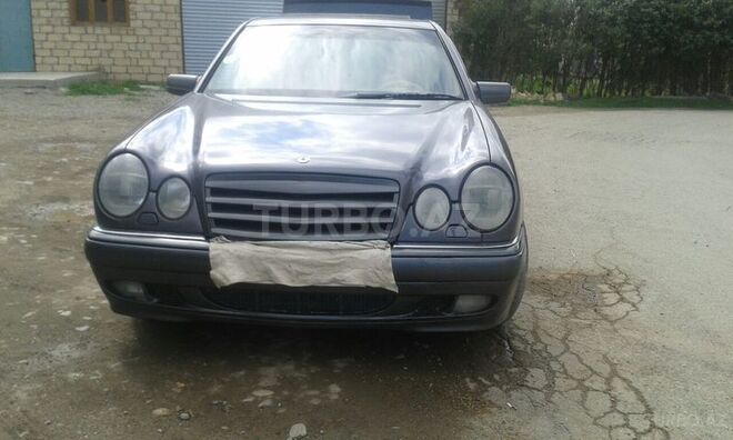 Mercedes E 220 1997, 222,542 km - 2.2 л - Gəncə