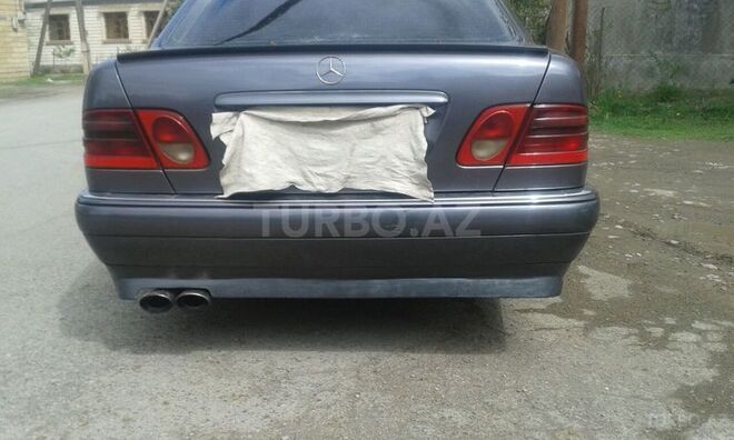 Mercedes E 220 1997, 222,542 km - 2.2 л - Gəncə