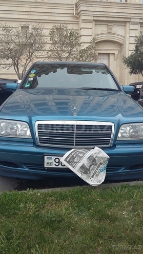 Mercedes C 180 1999, 255,000 km - 1.8 l - Bakı