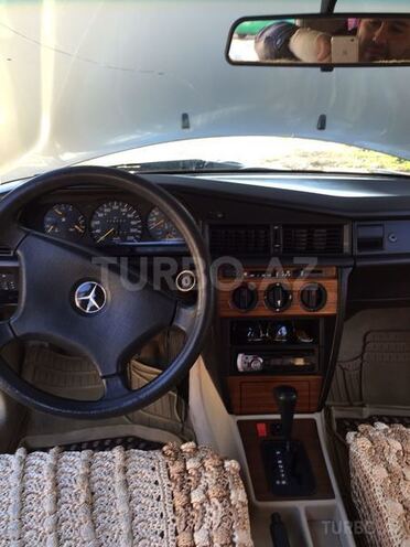 Mercedes 190 1992, 330,000 km - 2.0 l - Gəncə