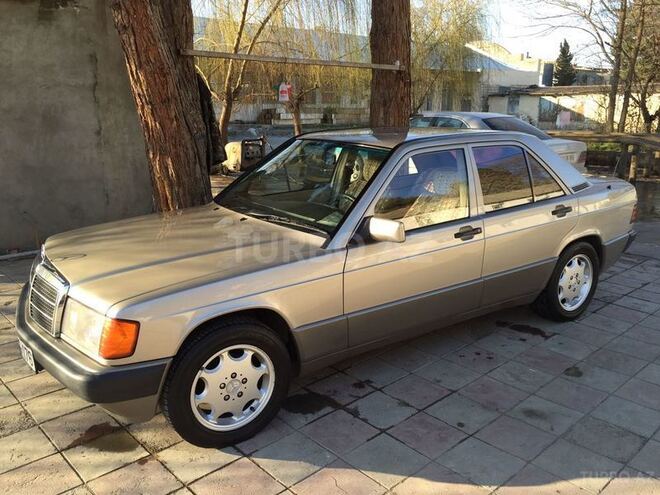 Mercedes 190 1992, 330,000 km - 2.0 l - Gəncə