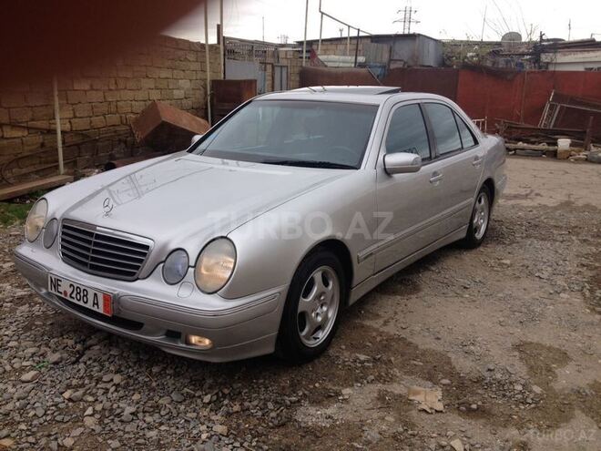 Mercedes E 240 2000, 237,321 km - 2.6 l - Xırdalan