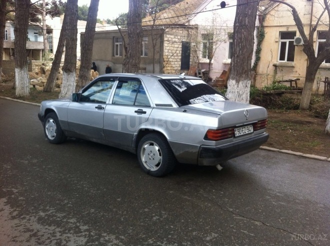 Mercedes 190 1992, 250,000 km - 2.0 l - Sumqayıt