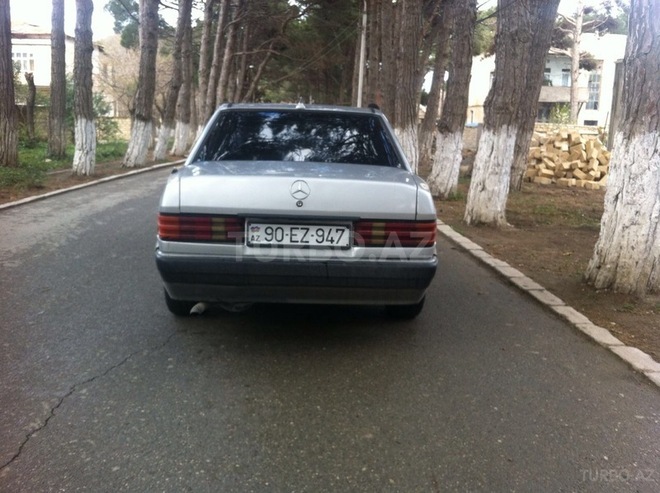 Mercedes 190 1992, 250,000 km - 2.0 l - Sumqayıt