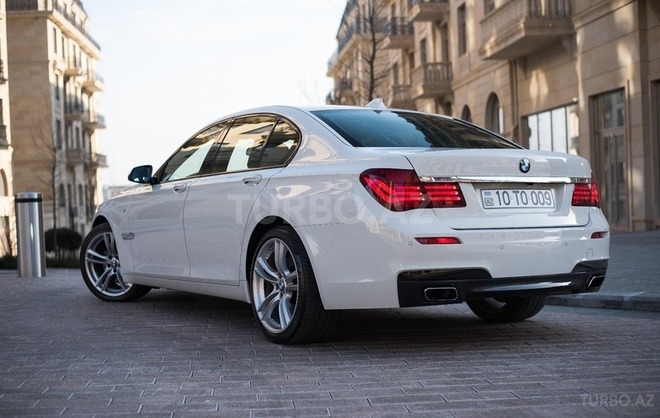 BMW 750 2014, 57,000 km - 4.4 л - Bakı