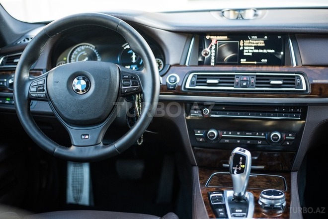 BMW 750 2014, 57,000 km - 4.4 л - Bakı