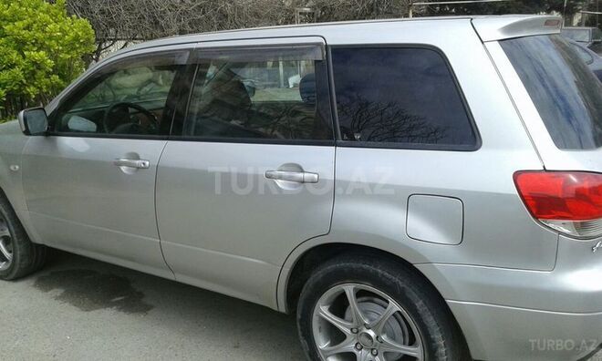 Mitsubishi Airtrek 2001, 150,000 km - 2.0 л - Bakı