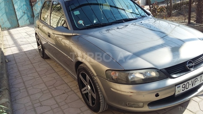 Opel Vectra 2000, 225,000 km - 2.0 л - Bakı