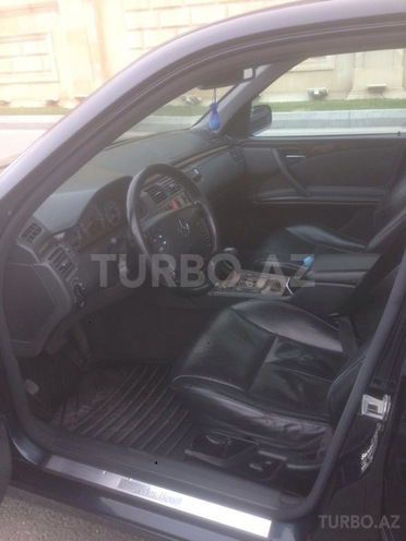 Mercedes E 240 1999, 240,000 km - 0.3 l - Bakı