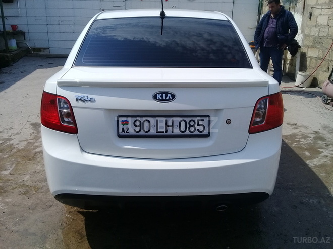Kia Rio 2011, 113,000 km - 1.4 л - Bakı